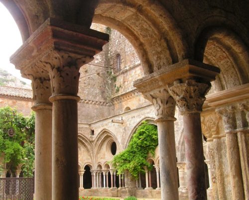 Intérieur abbaye de Fontfroide